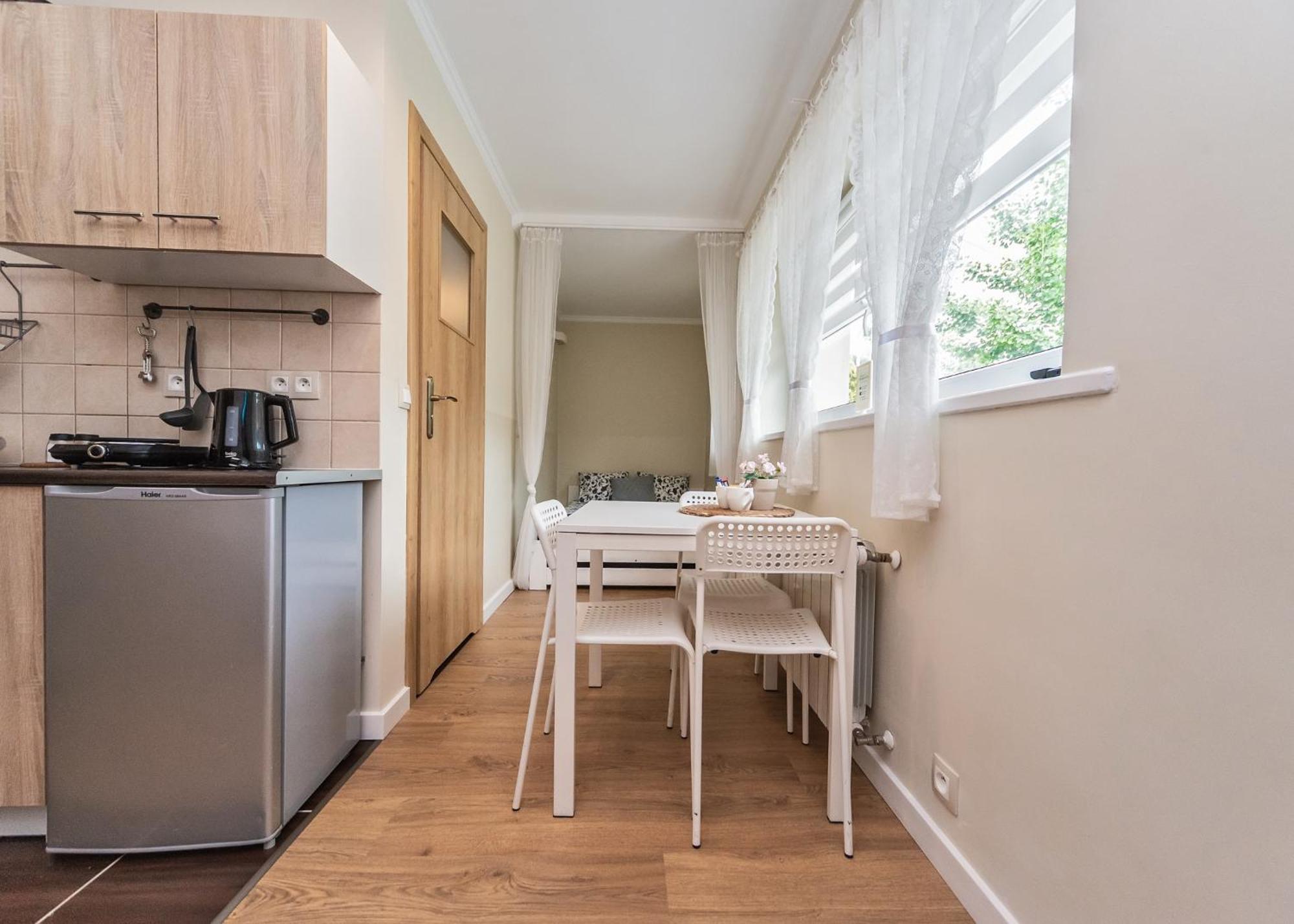 Willa Aleksandra - Apartamenty Мєндзибродзє-Живєцьке Екстер'єр фото