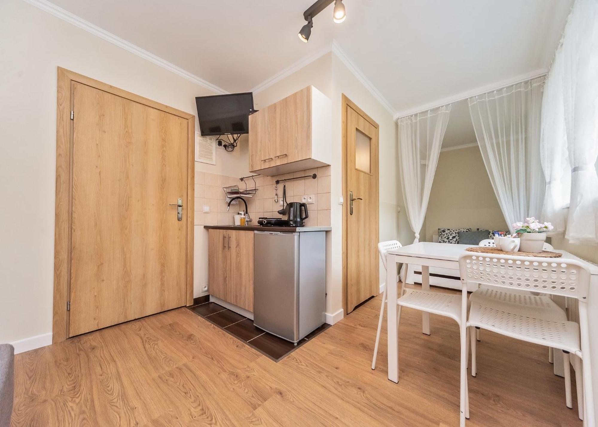 Willa Aleksandra - Apartamenty Мєндзибродзє-Живєцьке Екстер'єр фото
