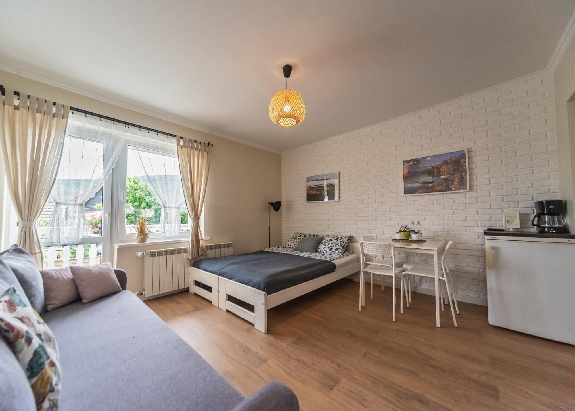 Willa Aleksandra - Apartamenty Мєндзибродзє-Живєцьке Екстер'єр фото