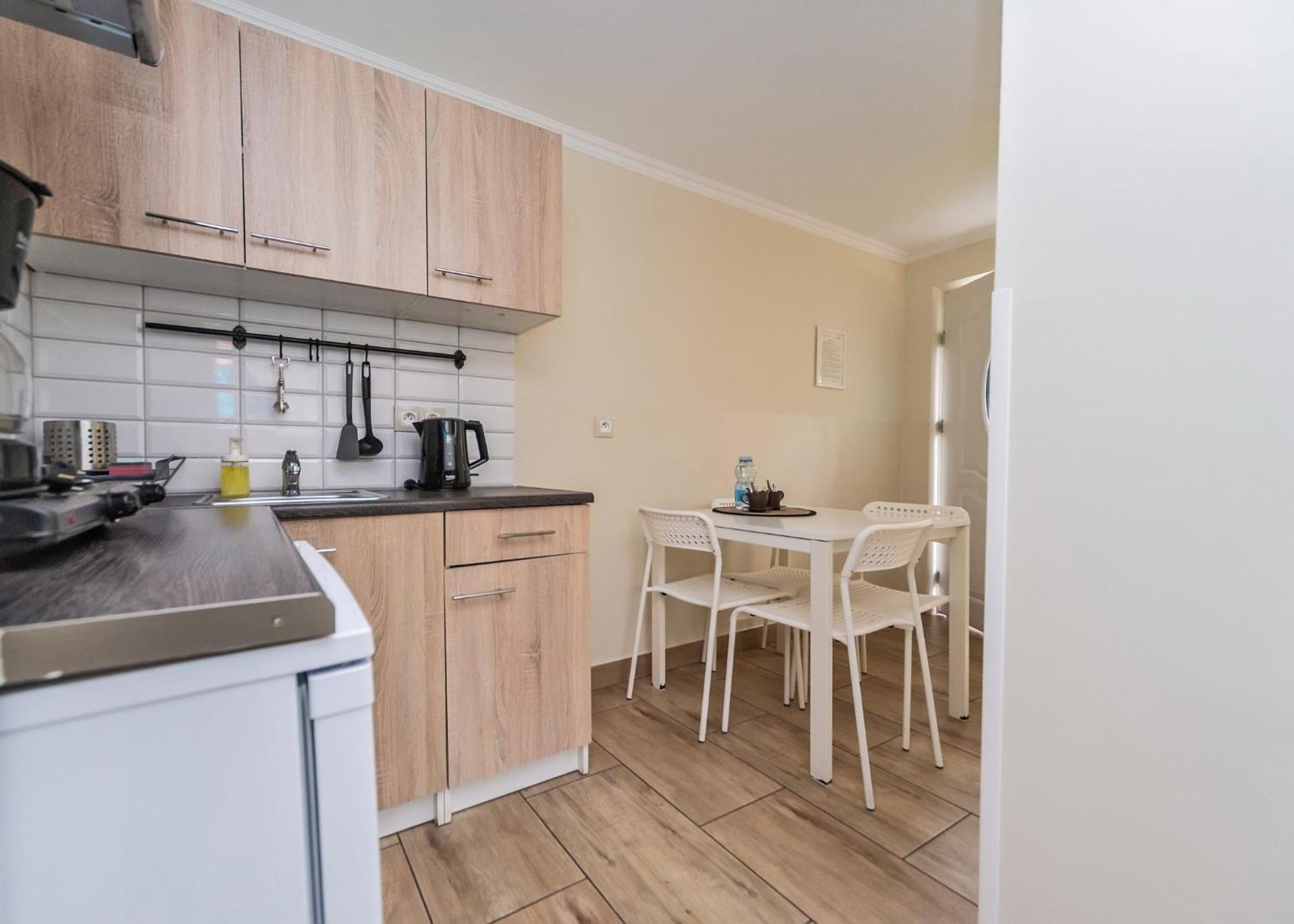 Willa Aleksandra - Apartamenty Мєндзибродзє-Живєцьке Екстер'єр фото